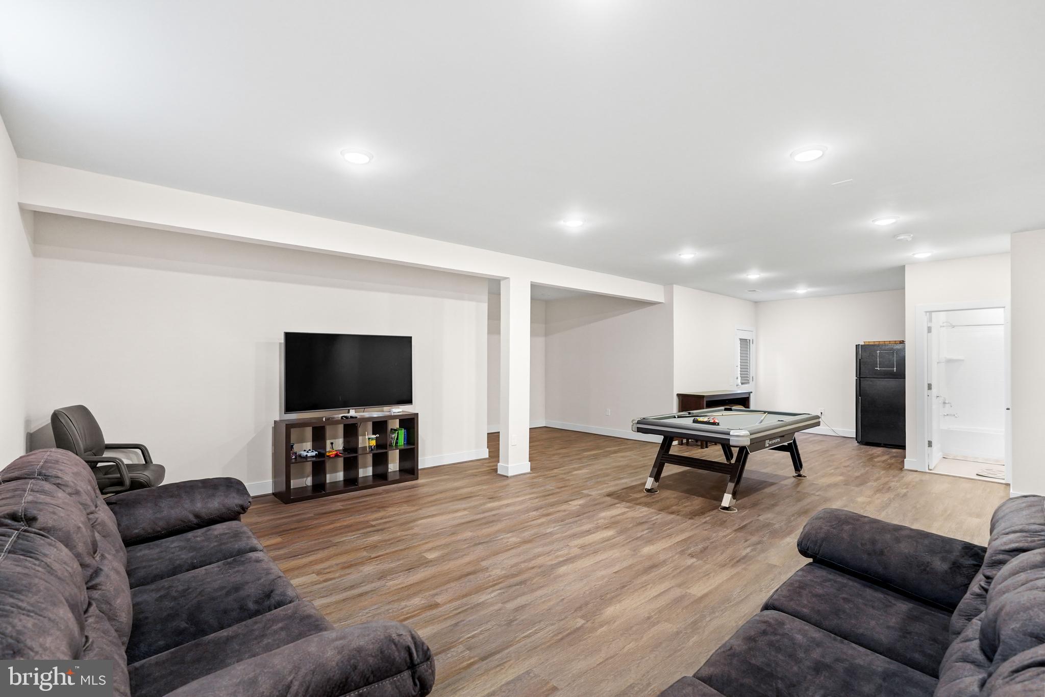 POTOMAC SHORES - Residential