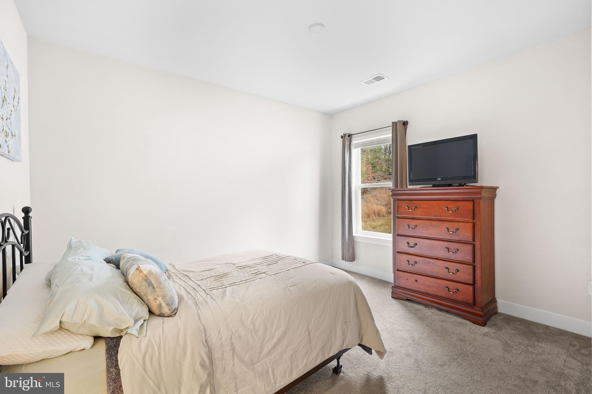 POTOMAC SHORES - Residential