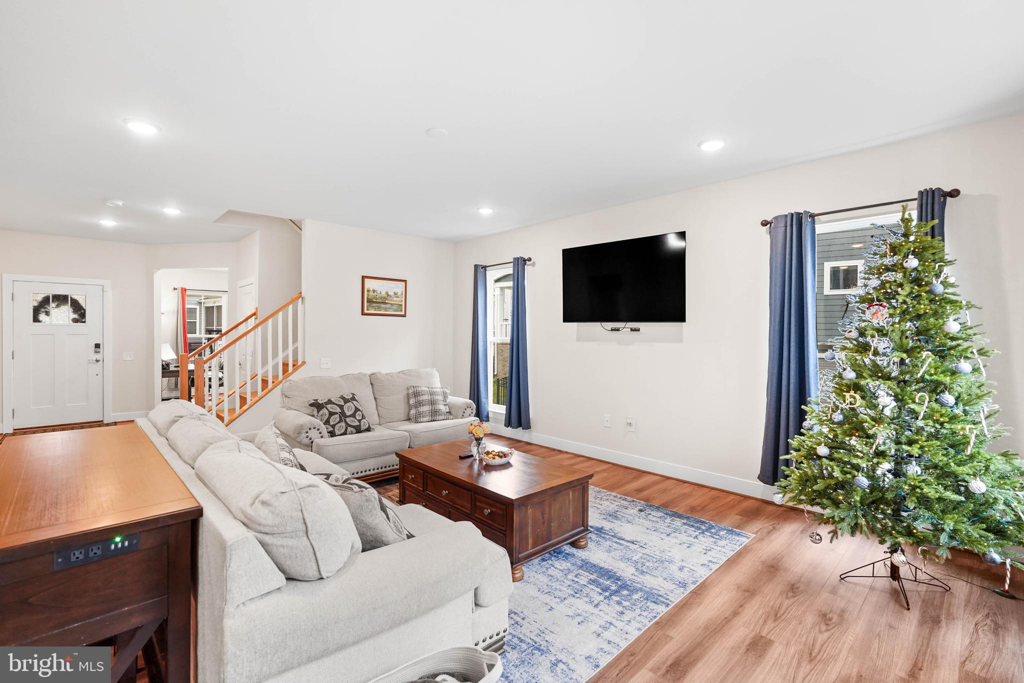 POTOMAC SHORES - Residential