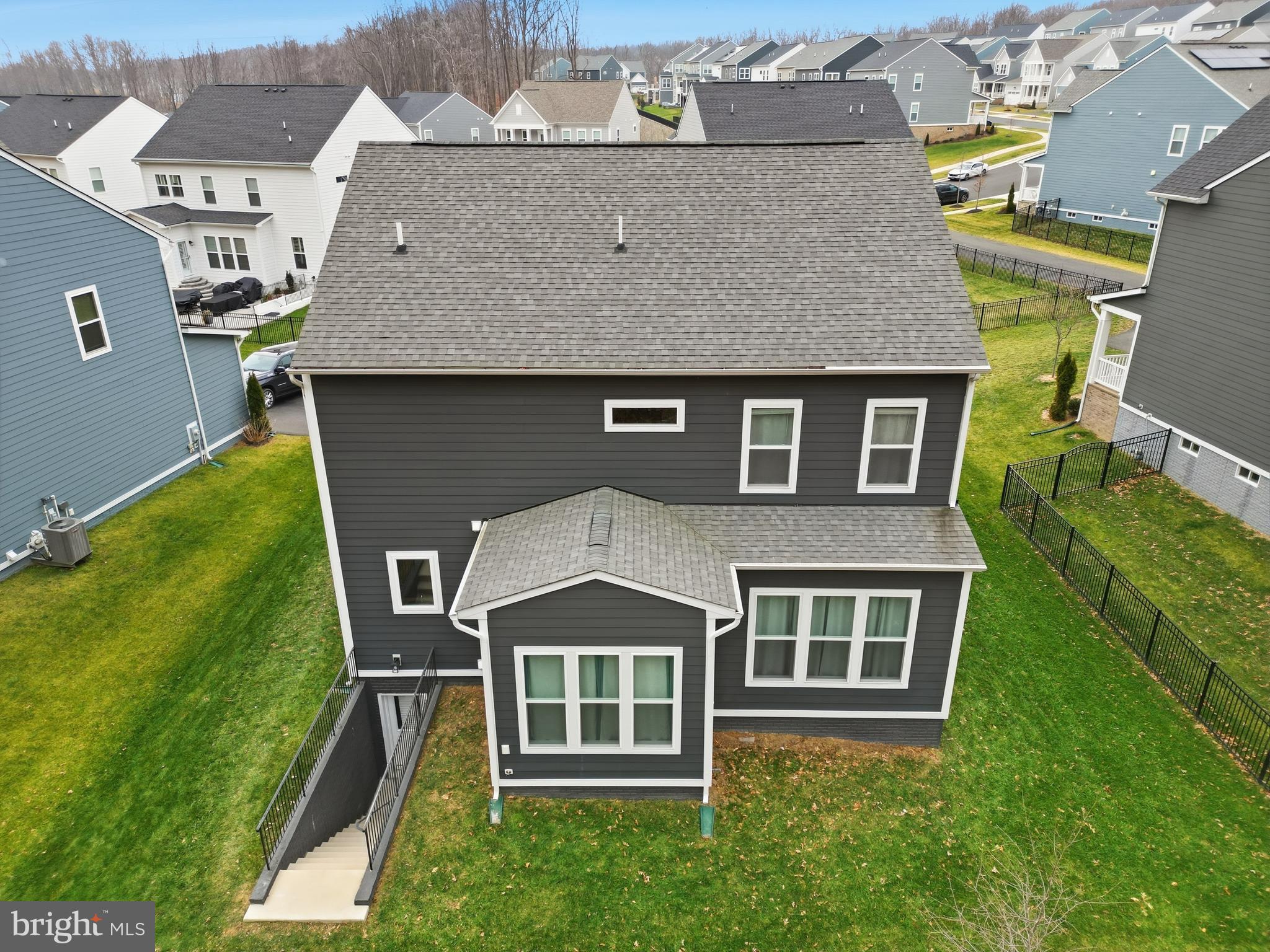 POTOMAC SHORES - Residential