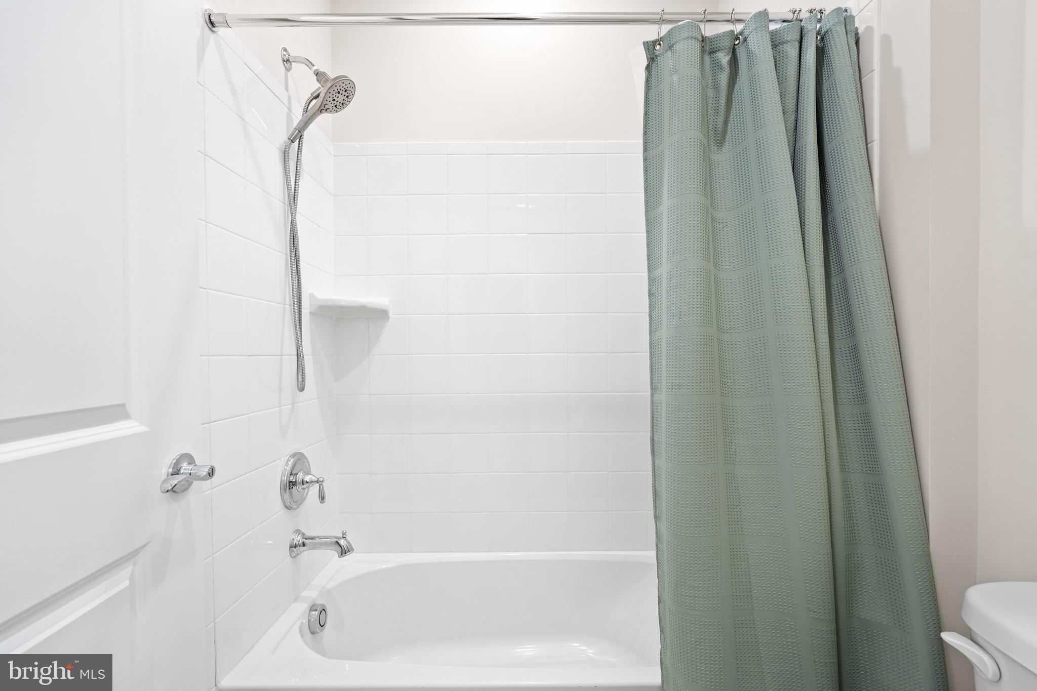 POTOMAC SHORES - Residential