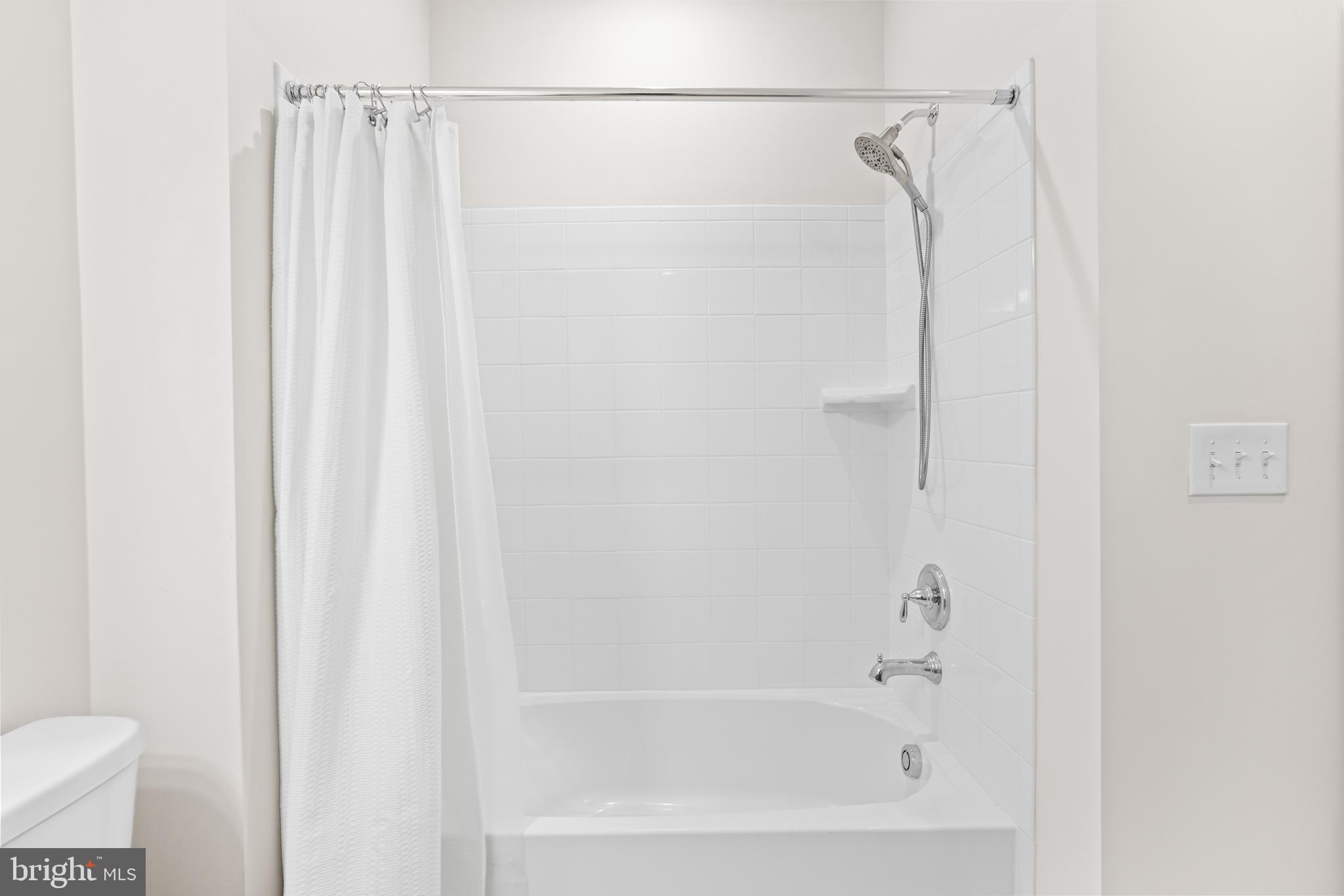 POTOMAC SHORES - Residential