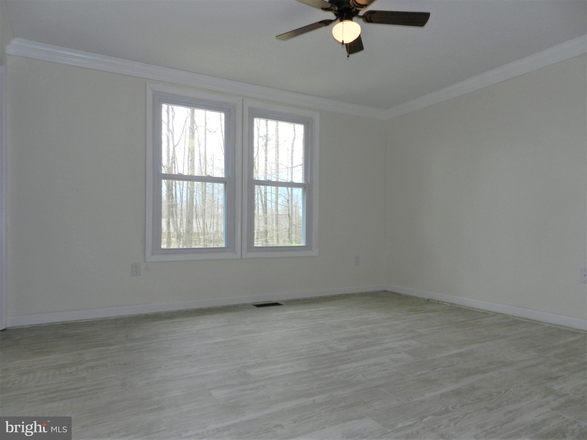 THENO WOODS - Residential