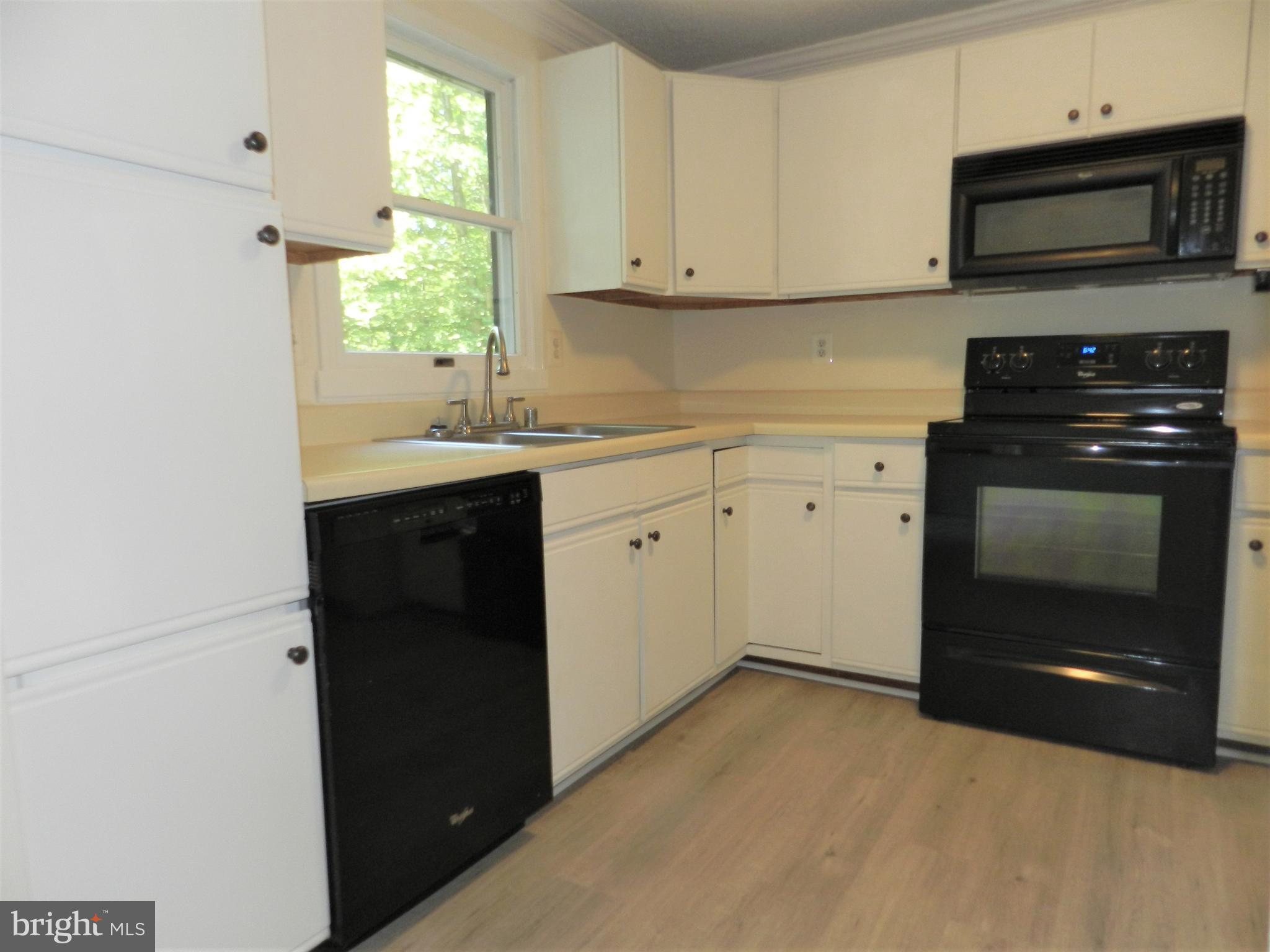 THENO WOODS - Residential