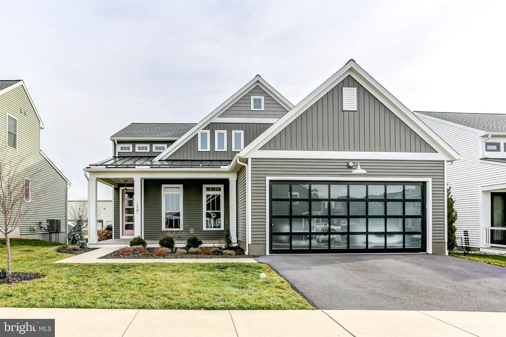 Photo of 1507 Fieldstone Drive, Mount Joy, PA 17552 (MLS # PALA2045356)