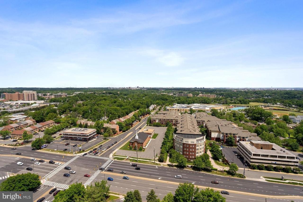 SKYLINE PLAZA - Residential