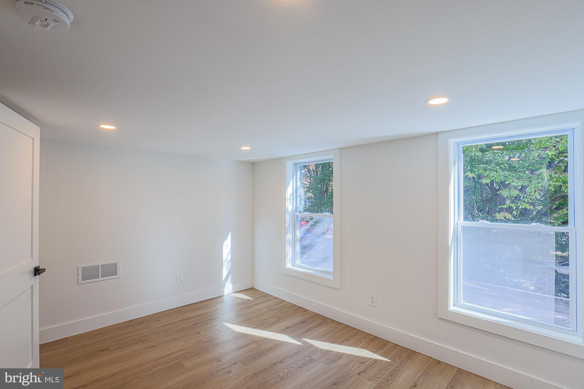 HAMPDEN HISTORIC DISTRICT - Residential