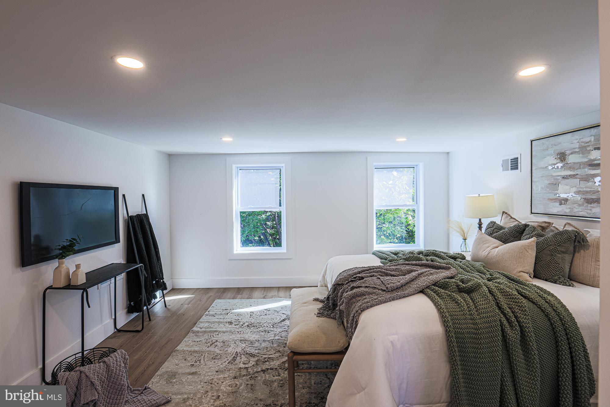 HAMPDEN HISTORIC DISTRICT - Residential