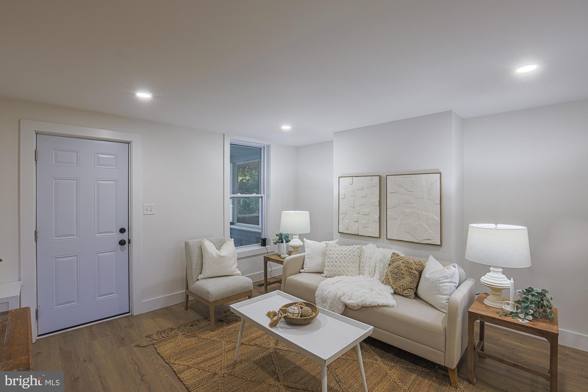 HAMPDEN HISTORIC DISTRICT - Residential