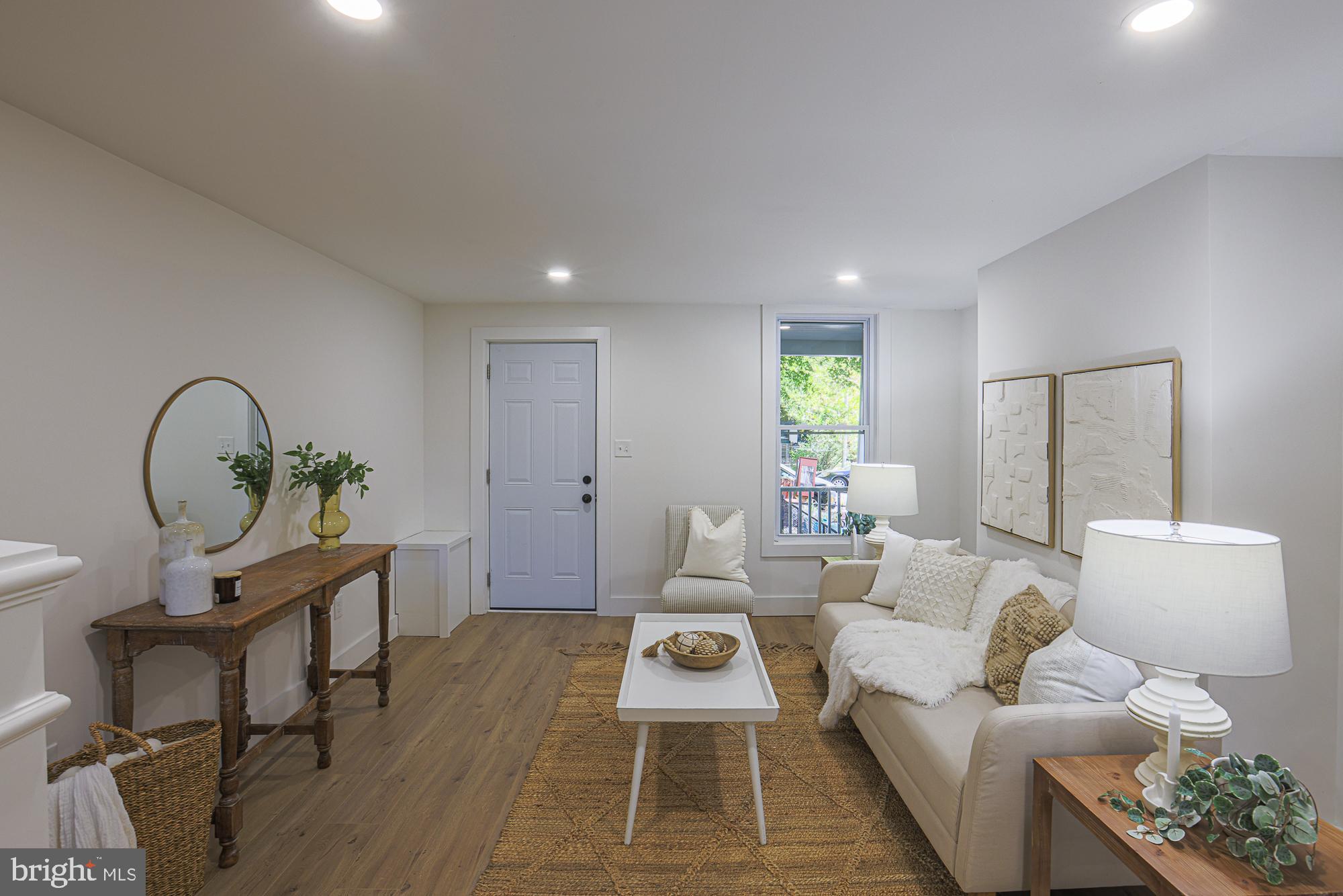 HAMPDEN HISTORIC DISTRICT - Residential