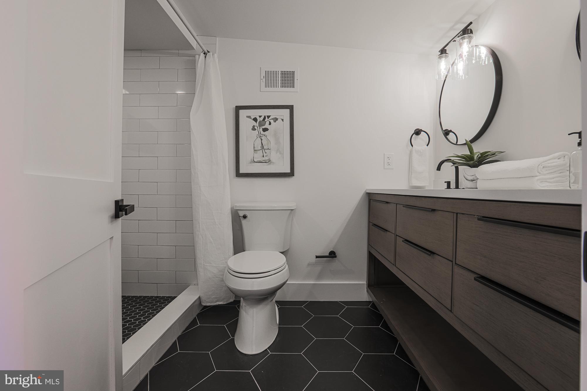 HAMPDEN HISTORIC DISTRICT - Residential