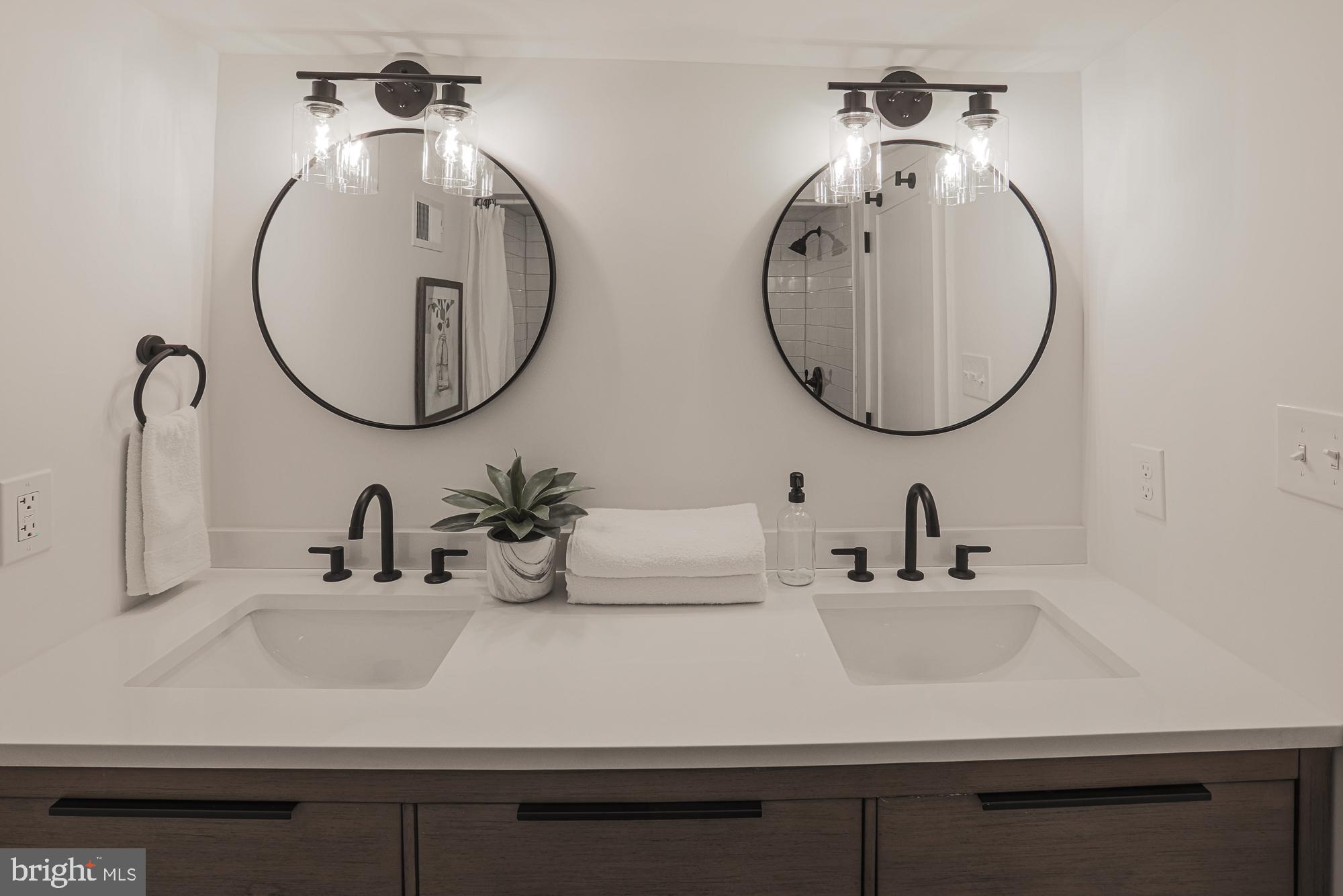 HAMPDEN HISTORIC DISTRICT - Residential