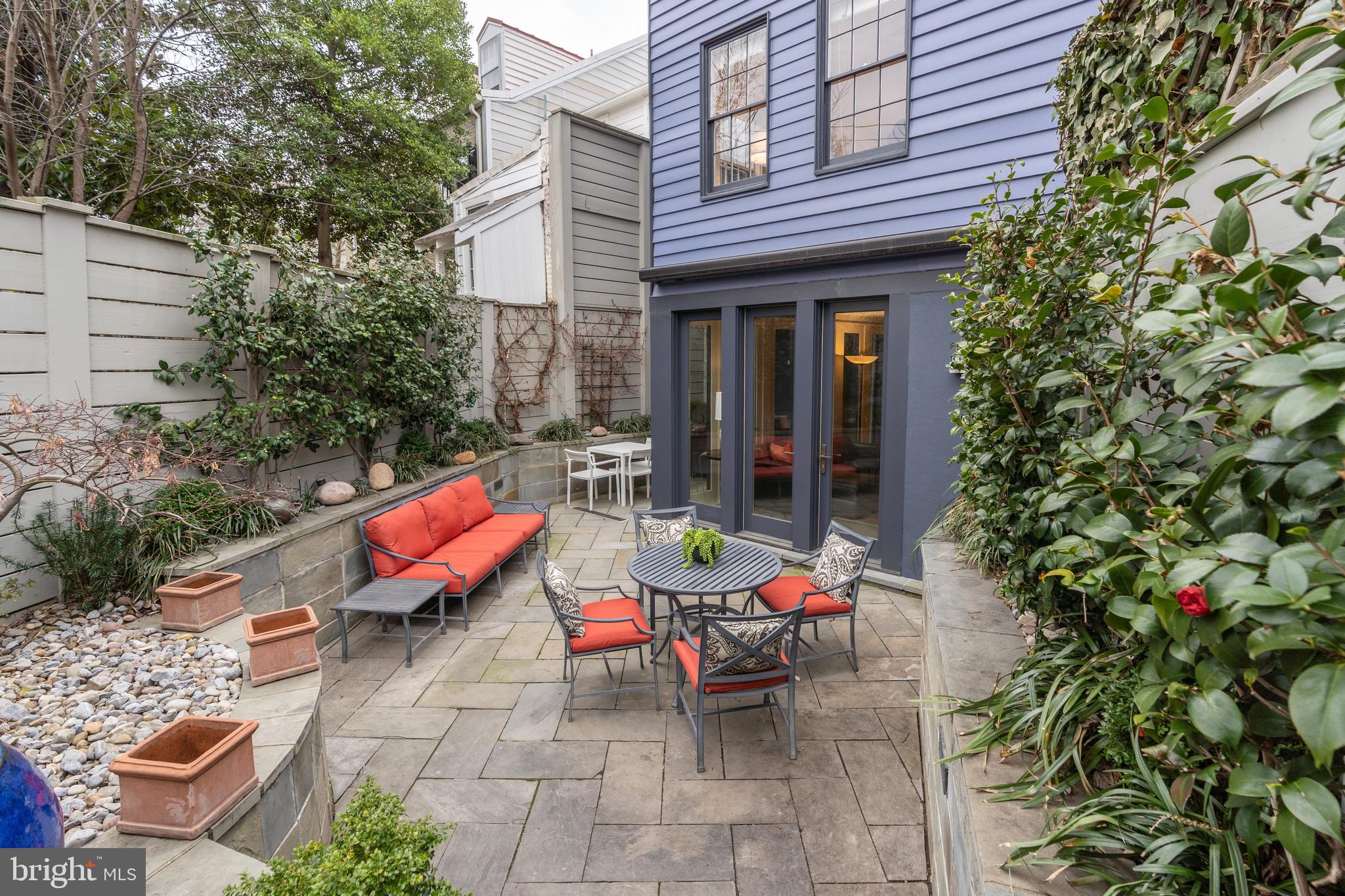 GEORGETOWN - Residential