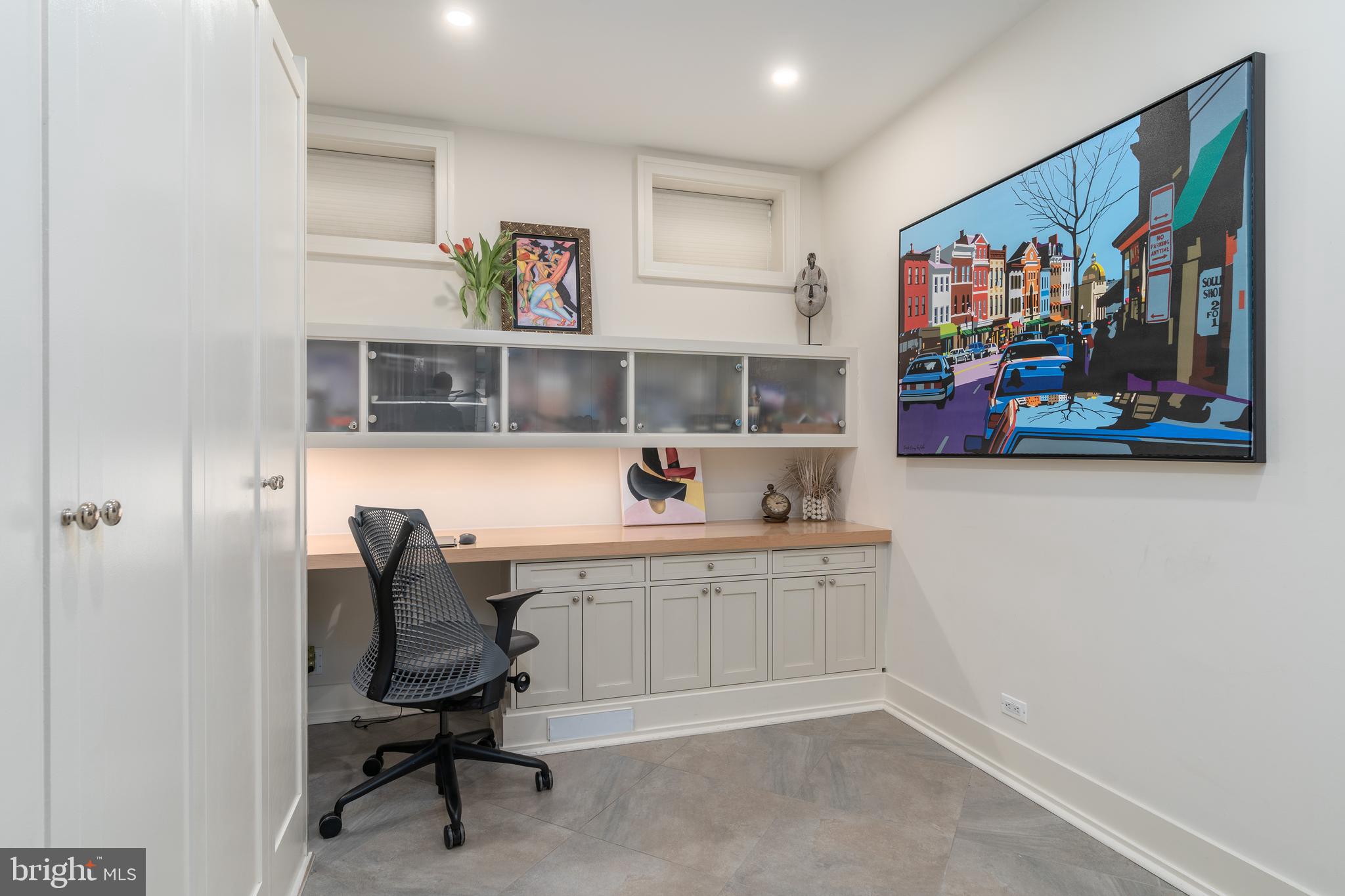 GEORGETOWN - Residential