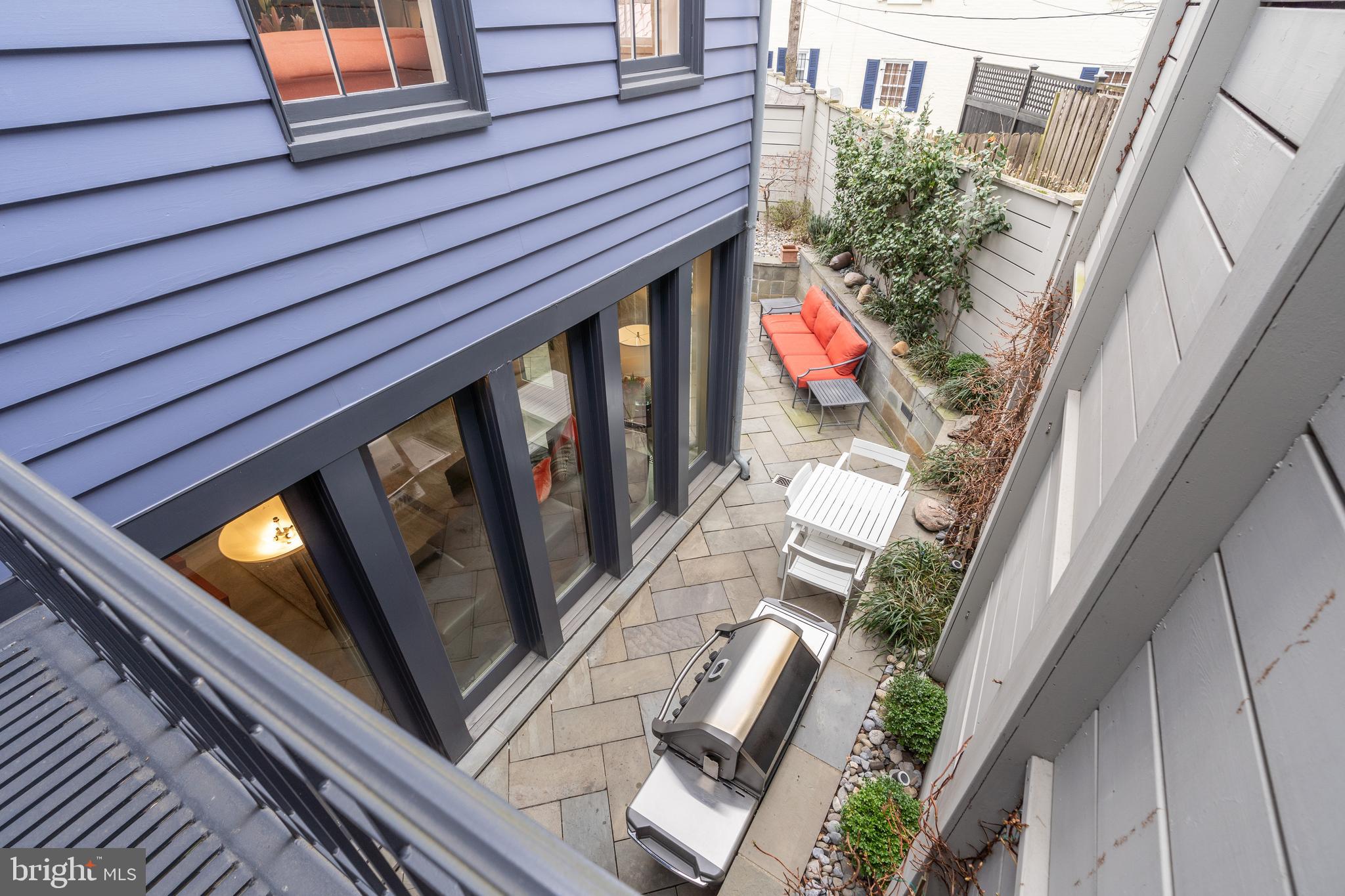 GEORGETOWN - Residential