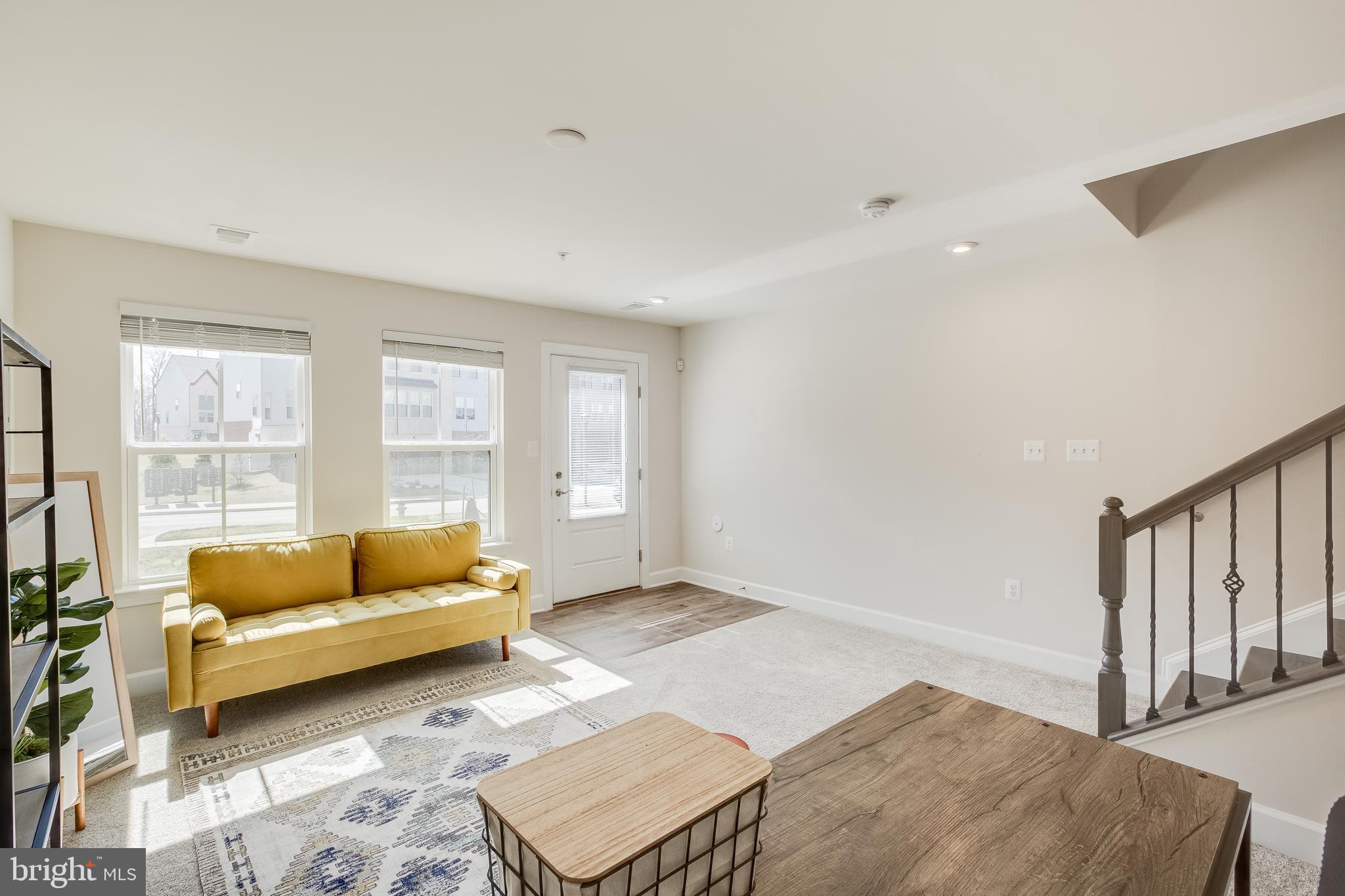 CAPITAL COURT - Residential