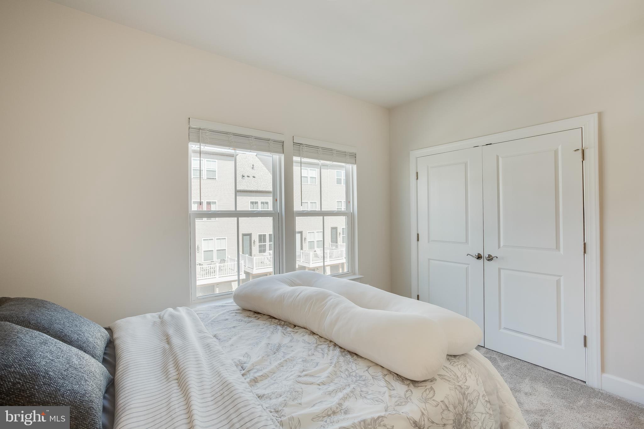 CAPITAL COURT - Residential