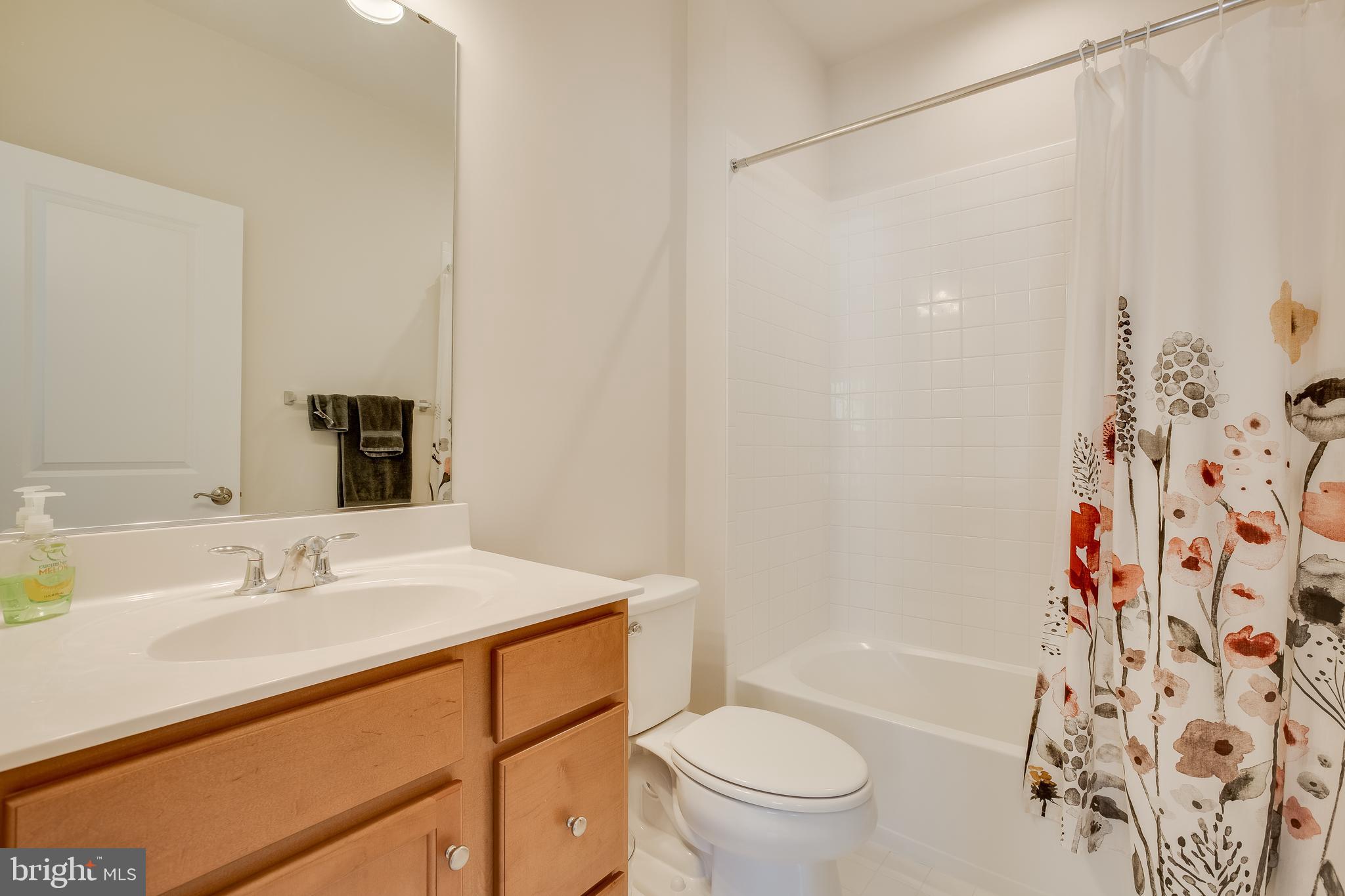 CAPITAL COURT - Residential