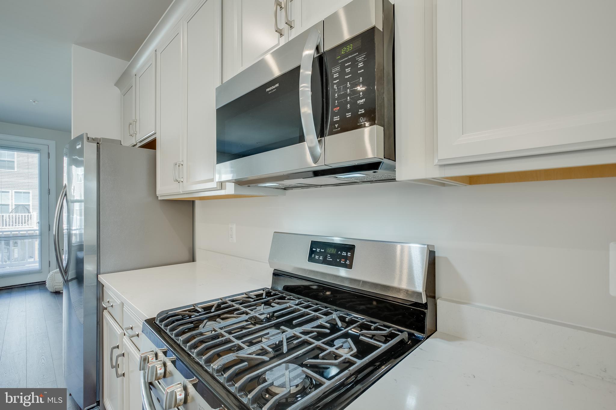 CAPITAL COURT - Residential