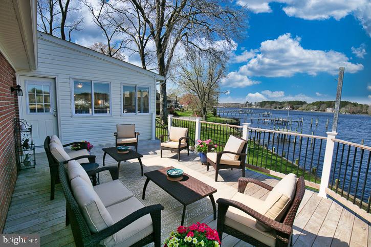 RIVERSIDE PINES - Residential