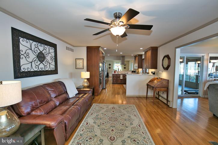 RIVERSIDE PINES - Residential