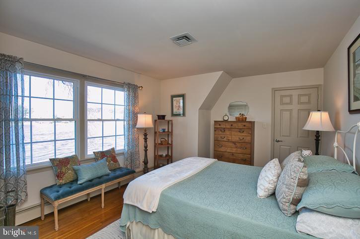 RIVERSIDE PINES - Residential