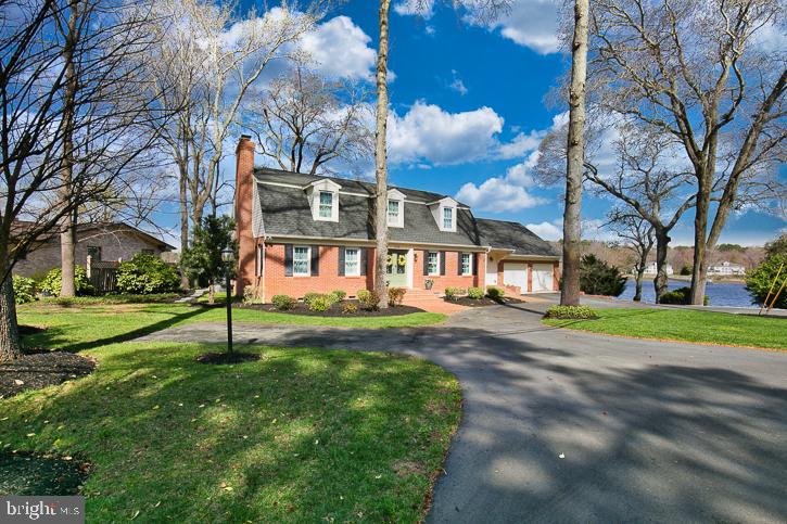 RIVERSIDE PINES - Residential