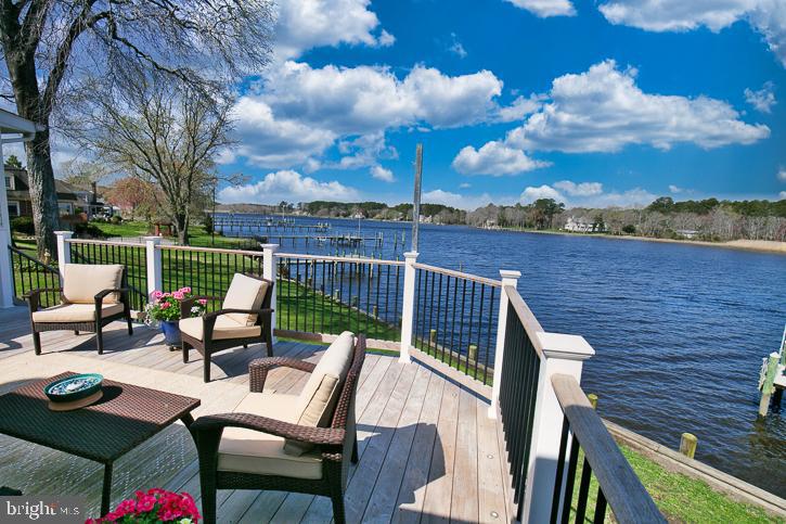 RIVERSIDE PINES - Residential