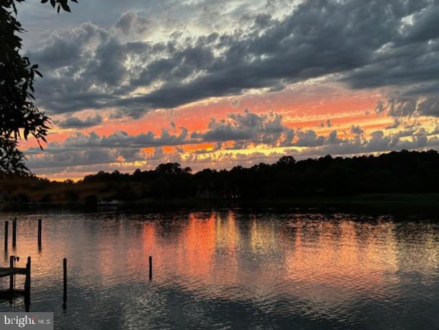 RIVERSIDE PINES - Residential