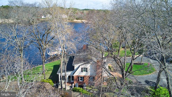 RIVERSIDE PINES - Residential