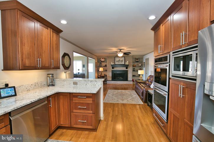 RIVERSIDE PINES - Residential