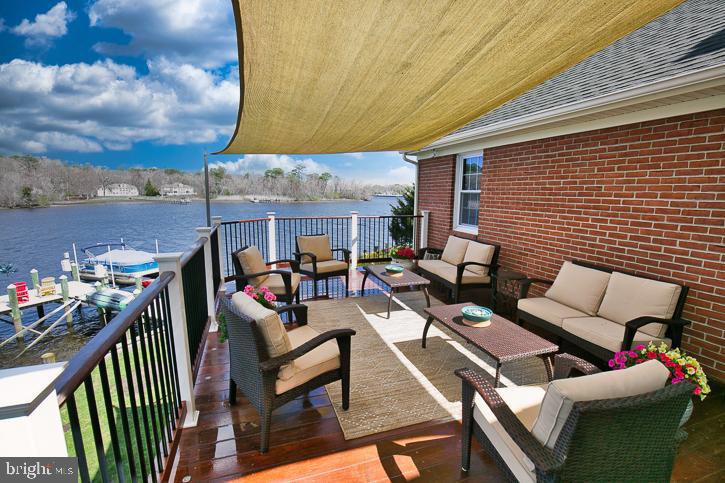 RIVERSIDE PINES - Residential