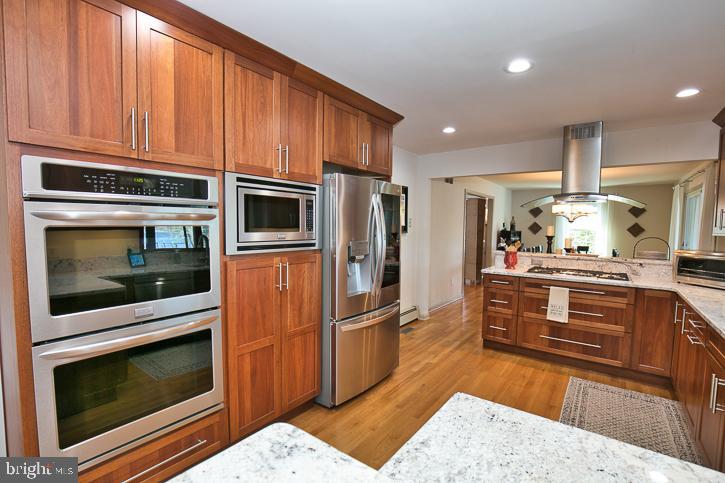 RIVERSIDE PINES - Residential