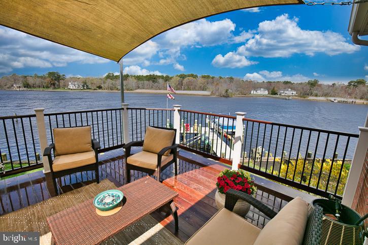 RIVERSIDE PINES - Residential