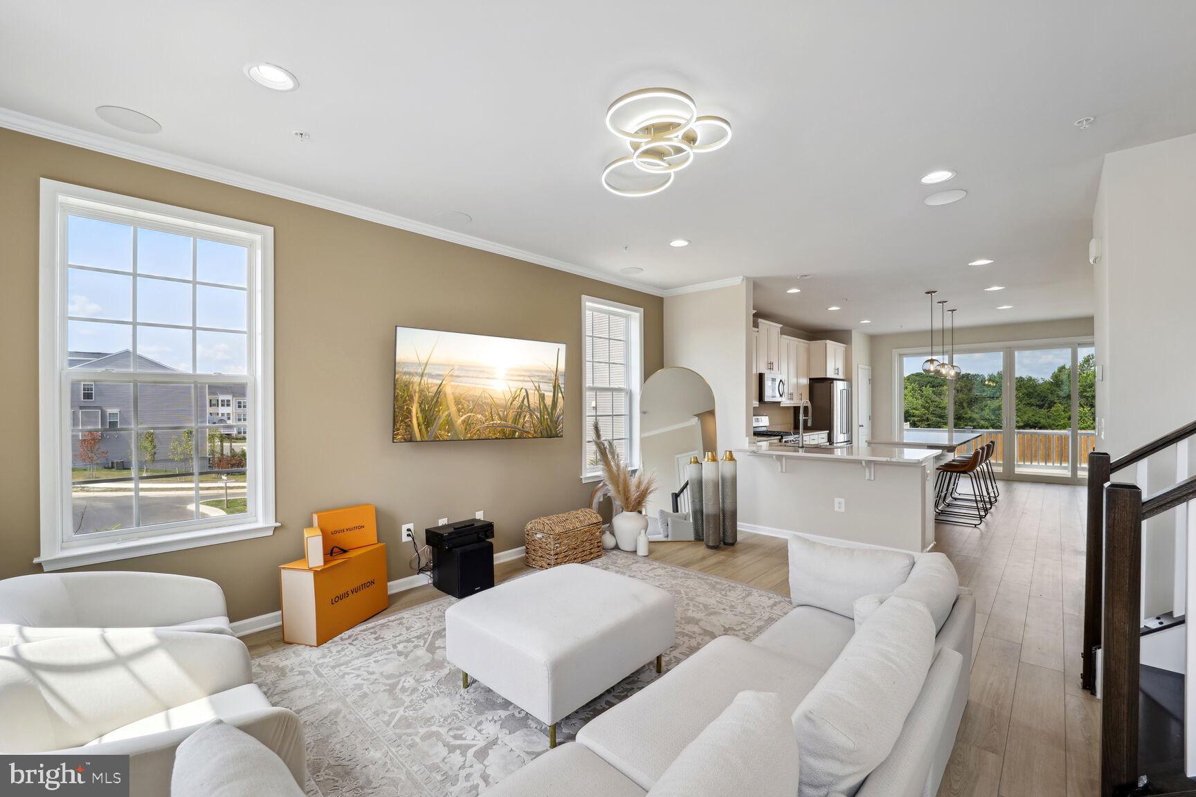 WESTRIDGE AT WESTPHALIA - Residential Lease