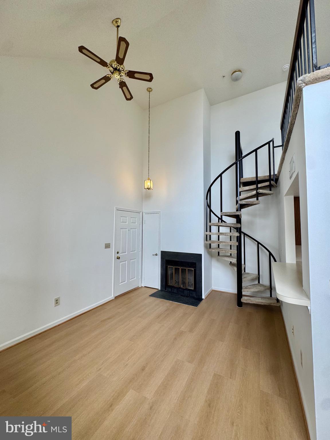 VISTAS AT LAUREL LAKES - Residential