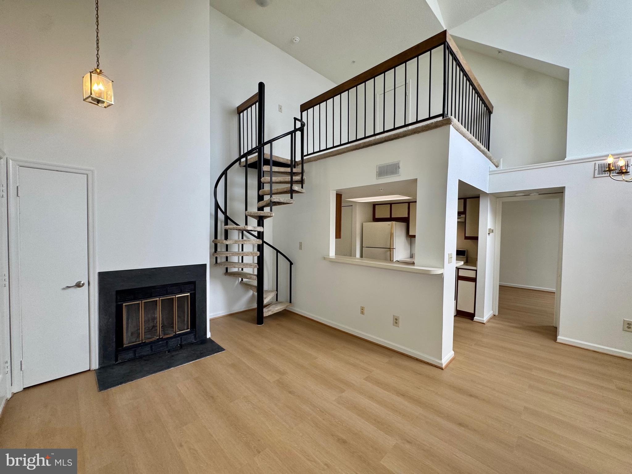 VISTAS AT LAUREL LAKES - Residential