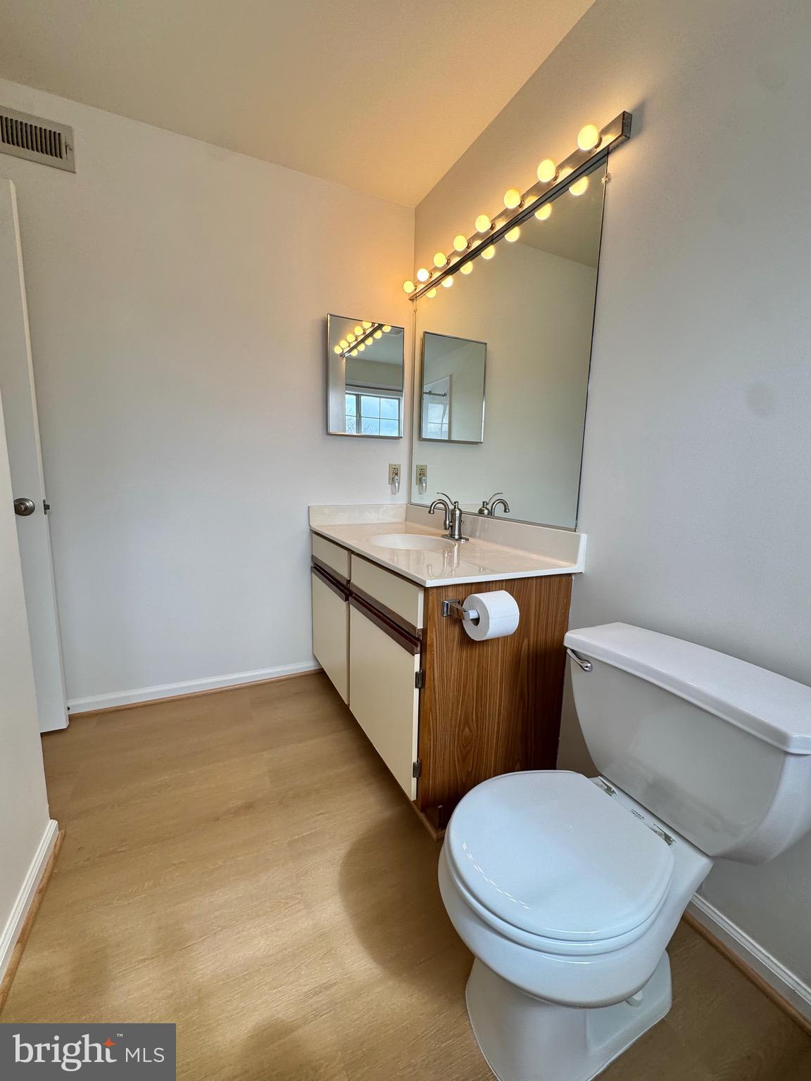 VISTAS AT LAUREL LAKES - Residential