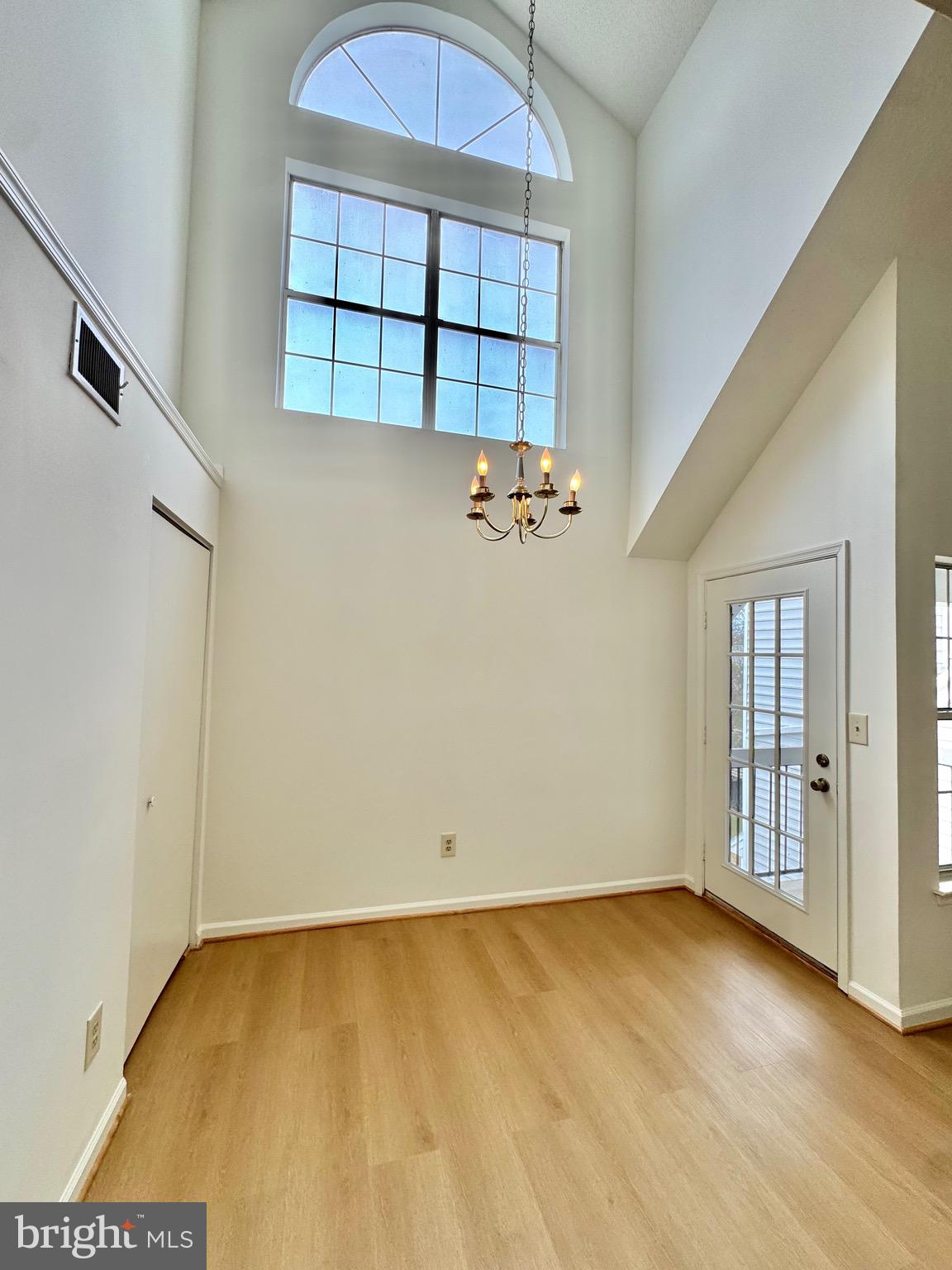 VISTAS AT LAUREL LAKES - Residential