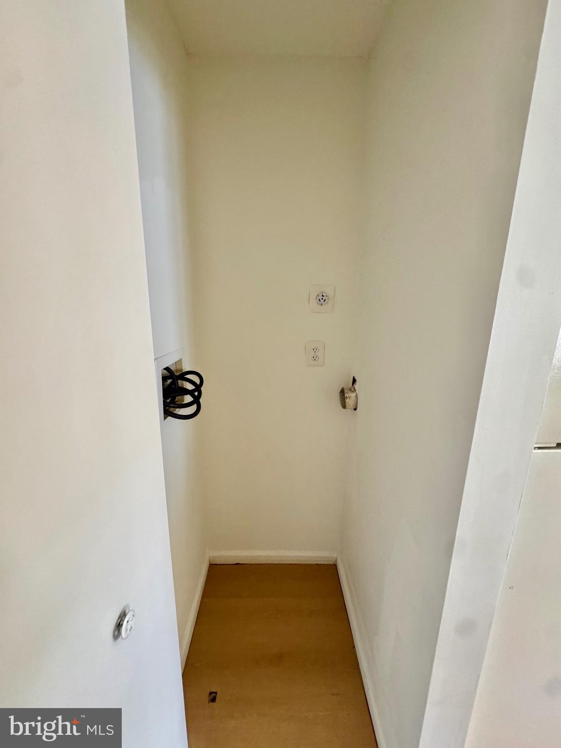 VISTAS AT LAUREL LAKES - Residential