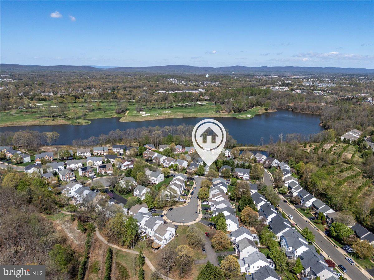 VIRGINIA OAKS - Residential