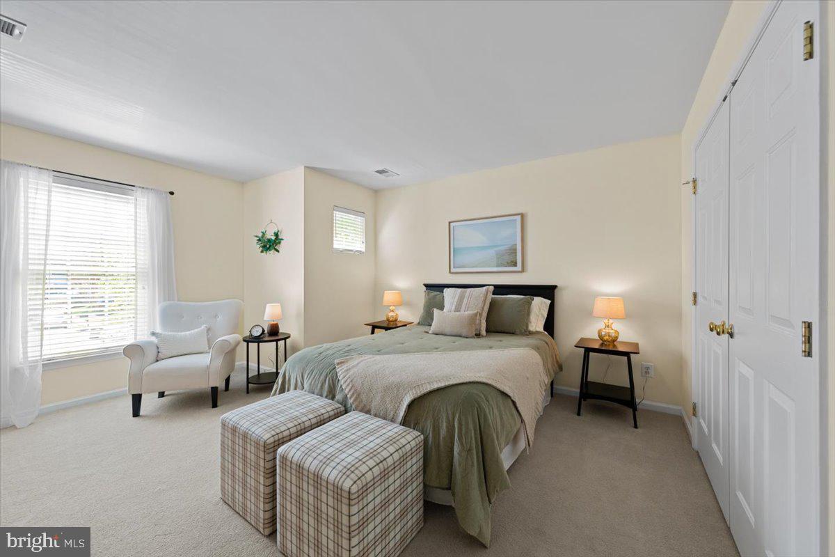 VIRGINIA OAKS - Residential