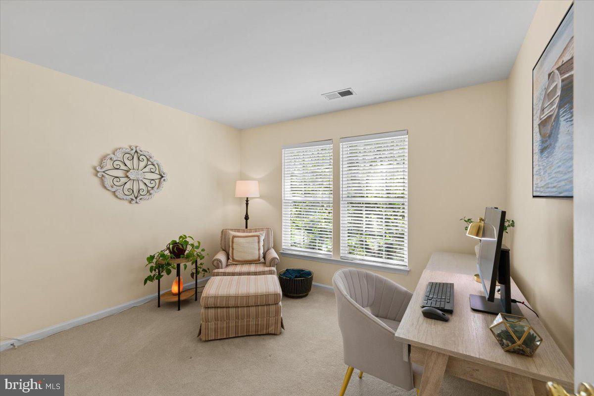 VIRGINIA OAKS - Residential