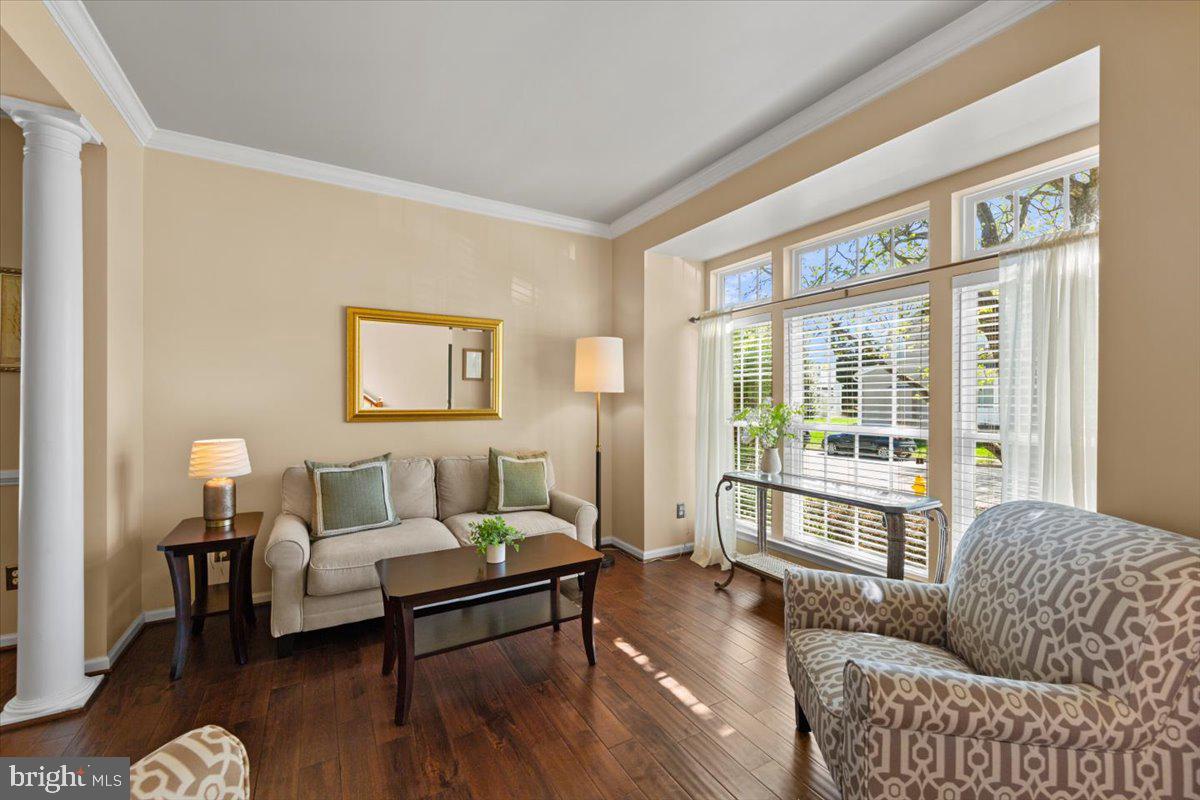 VIRGINIA OAKS - Residential