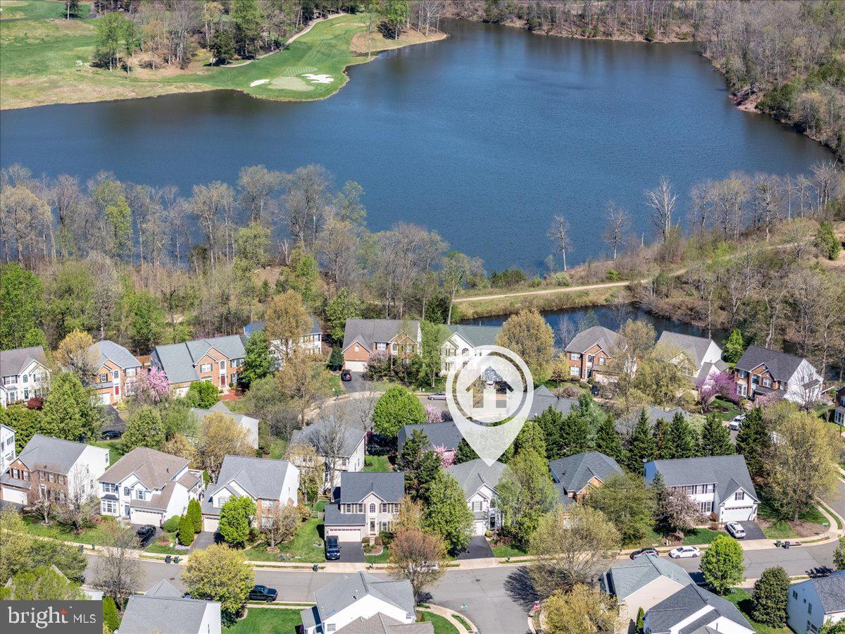 VIRGINIA OAKS - Residential