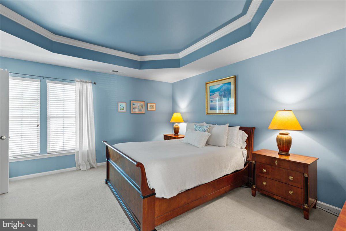 VIRGINIA OAKS - Residential