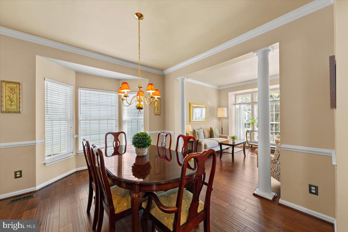 VIRGINIA OAKS - Residential