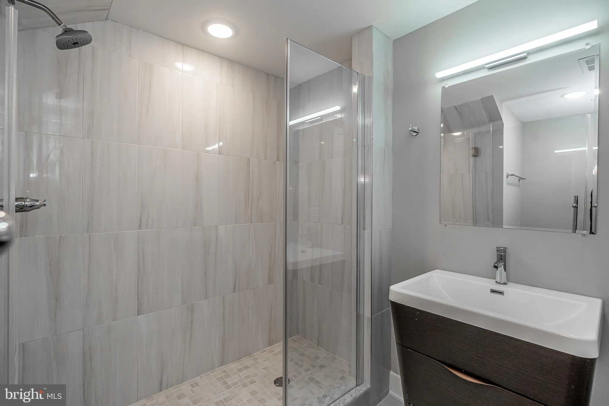 Philadelphia, Pennsylvania 19104, United States, 3 Bedrooms Bedrooms, ,3 BathroomsBathrooms,Residential,Active,120134