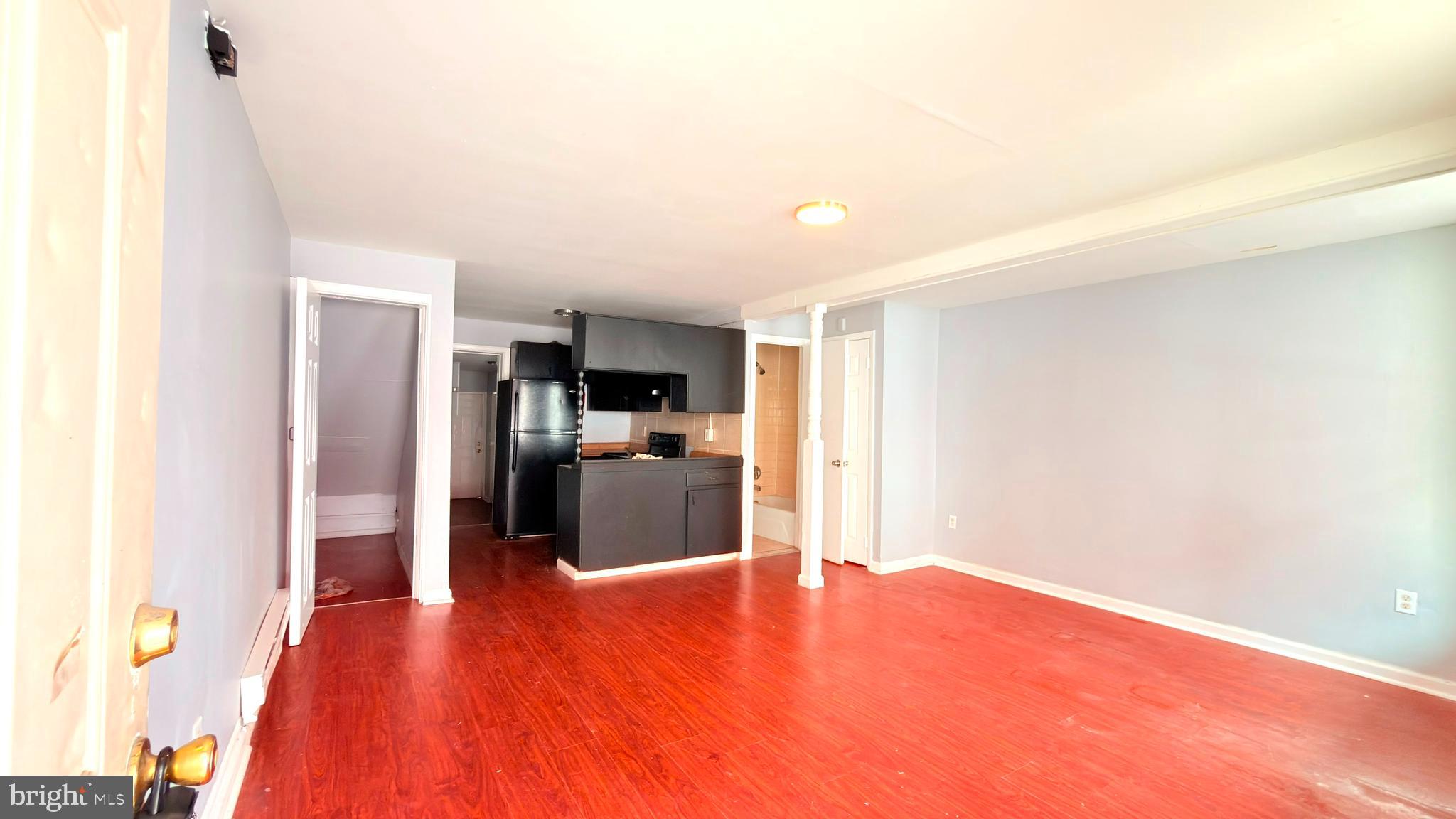 120 W ELM STREET