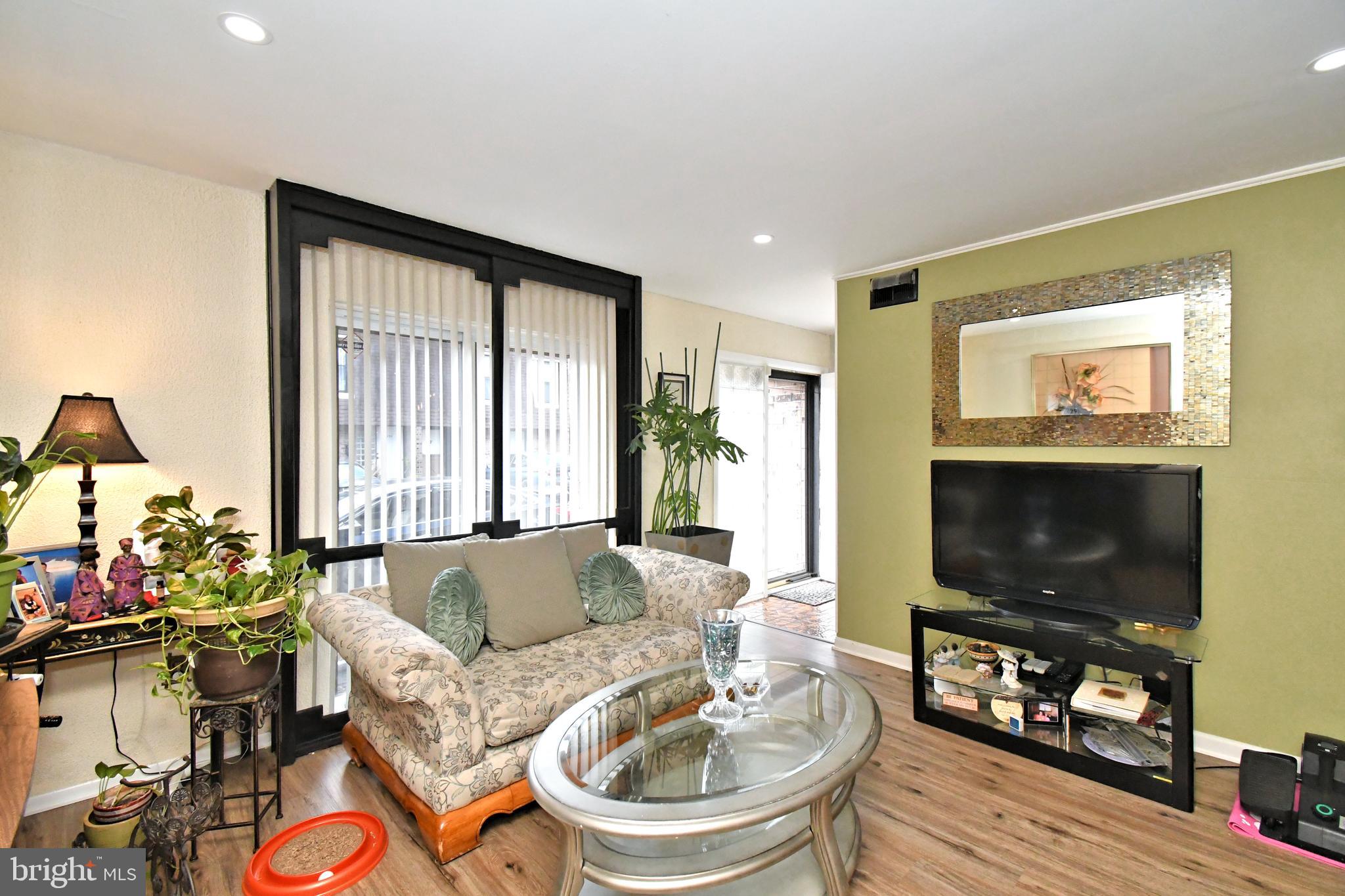 MODENA PARK - Residential